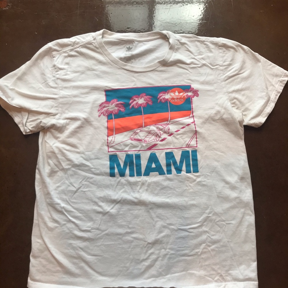 Adidas Graphic T-Shirt Men’s Large